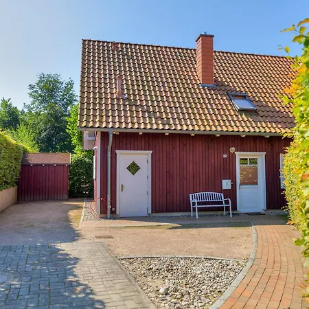 Holiday home Kuestenhaus Mit Eigener Sauna Und Kamin Ca 400 Vom Ostseestrand Koserow